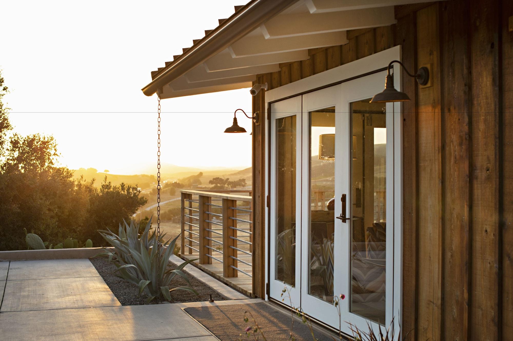 Skyview Los Alamos - 21 & Over Pool Exterior photo