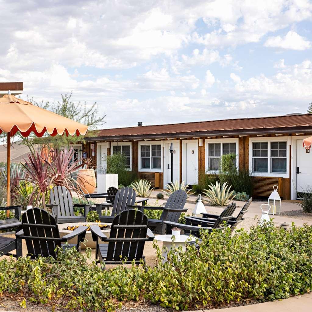 Skyview Los Alamos - 21 & Over Pool Exterior photo